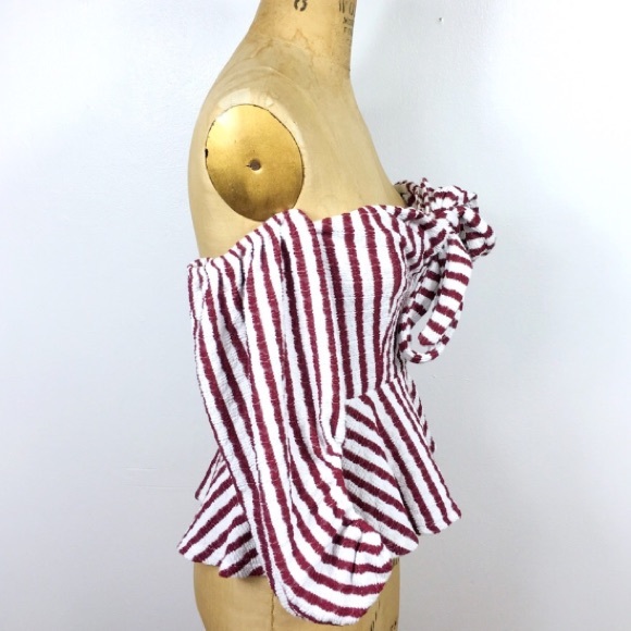 Gorgeous Peplum Top - M - Picture 2 of 7